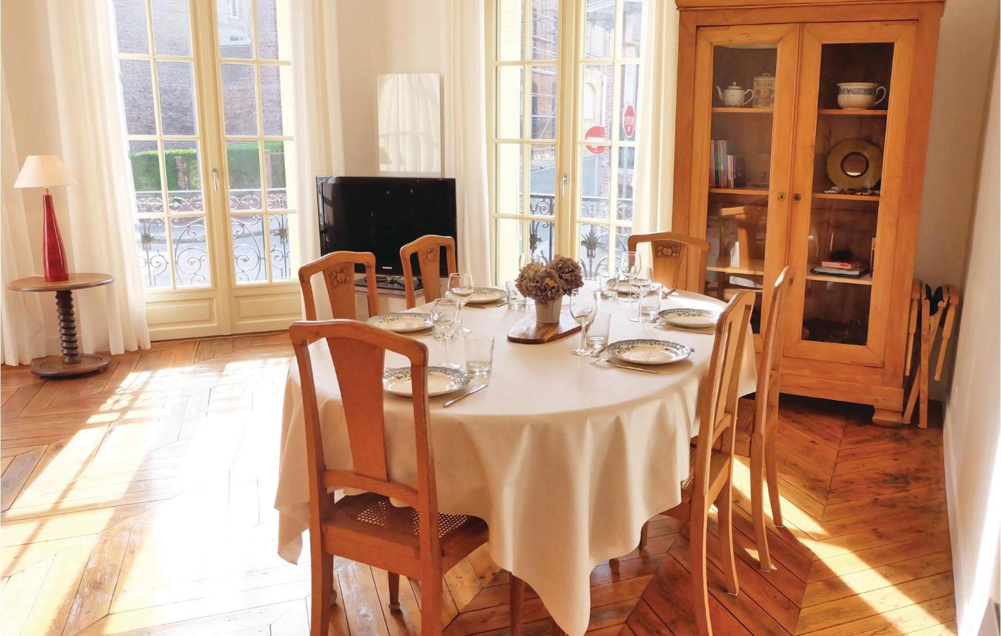 2 Bedroom Awesome Apartment In Mers-Les-Bains Exterior photo