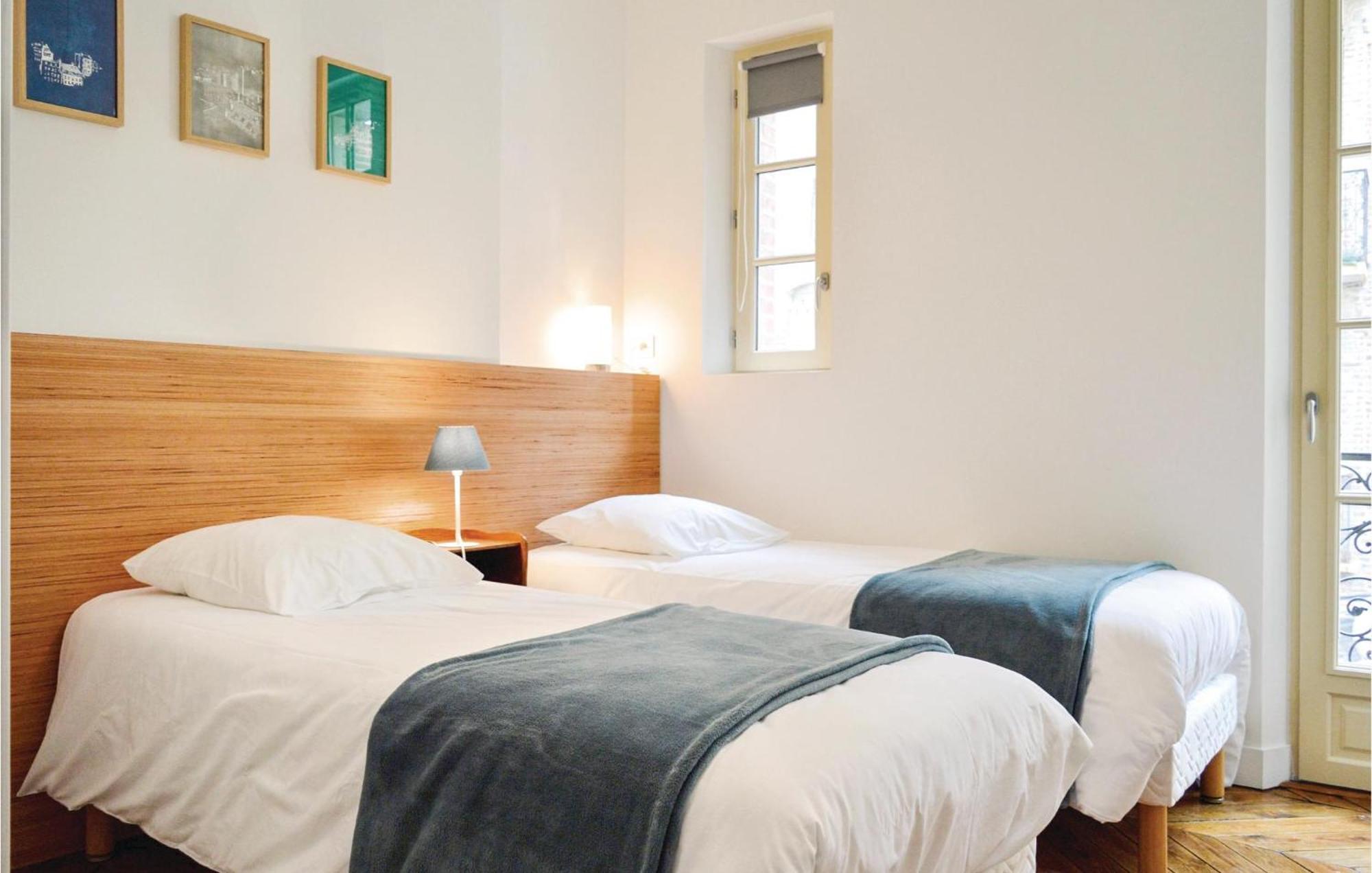 2 Bedroom Awesome Apartment In Mers-Les-Bains Exterior photo
