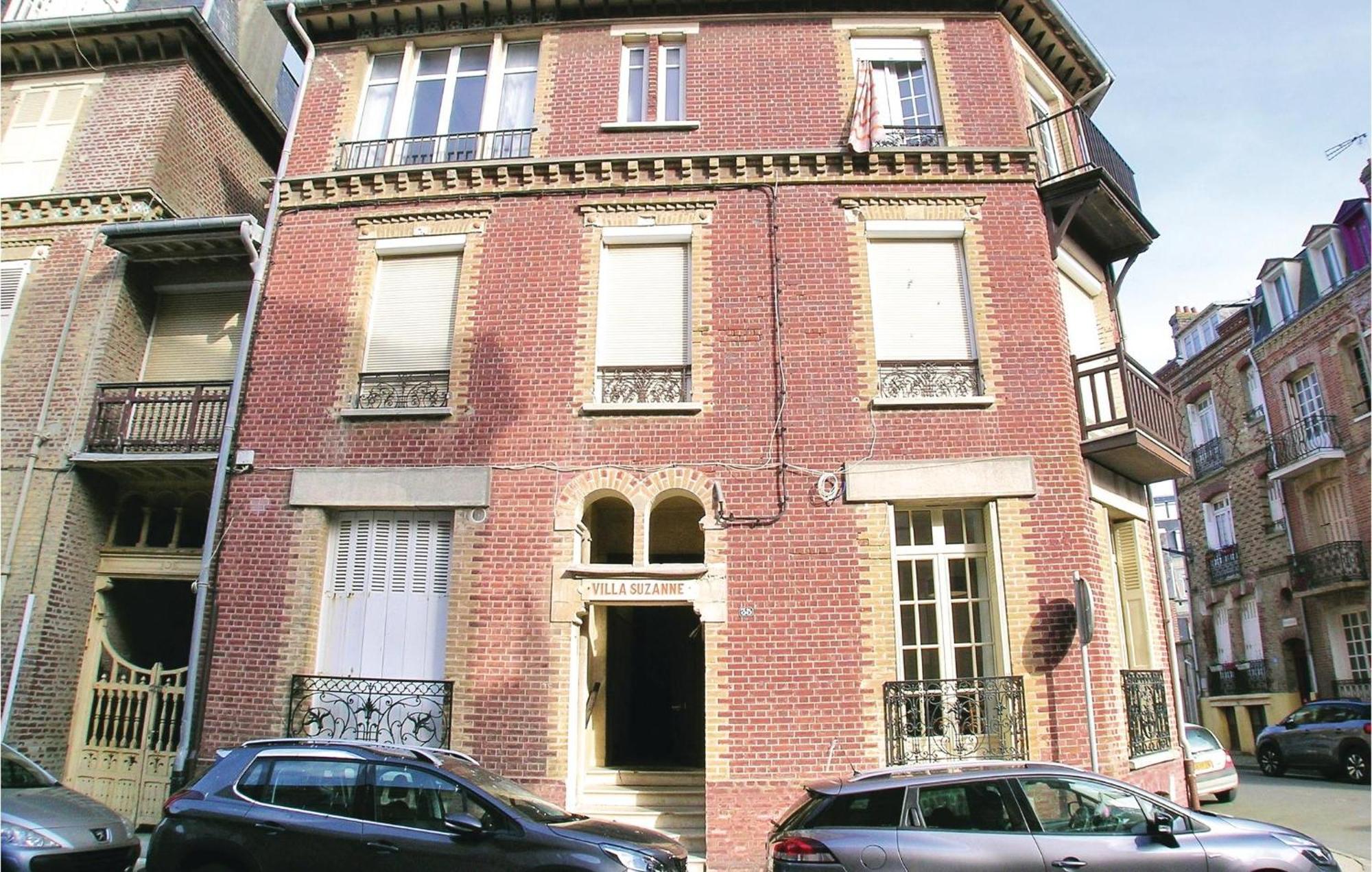 2 Bedroom Awesome Apartment In Mers-Les-Bains Exterior photo